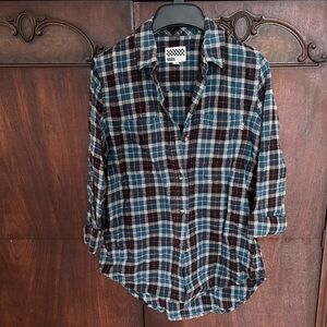 Vans Plaid Women’s Button-Up Shirt XS